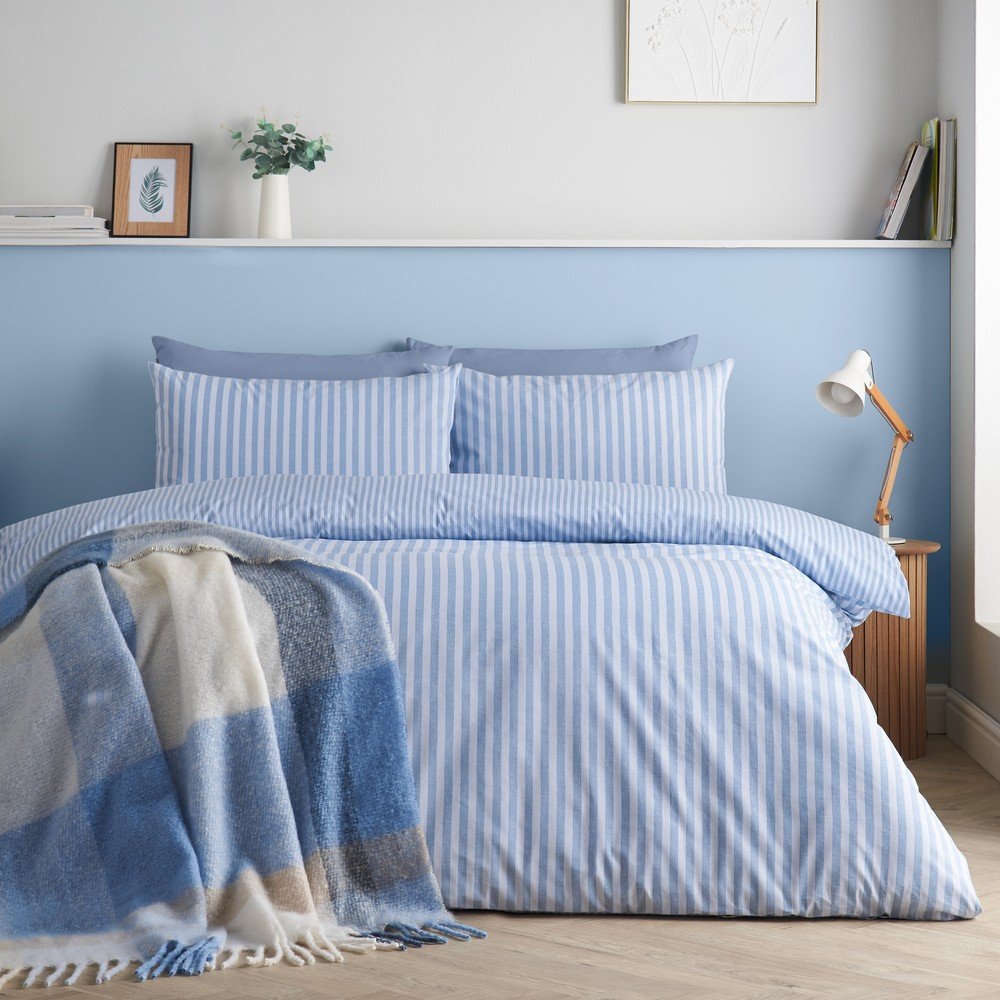 Ágyneműhuzat Epping Textured Stripe – Catherine Lansfield, Kék
