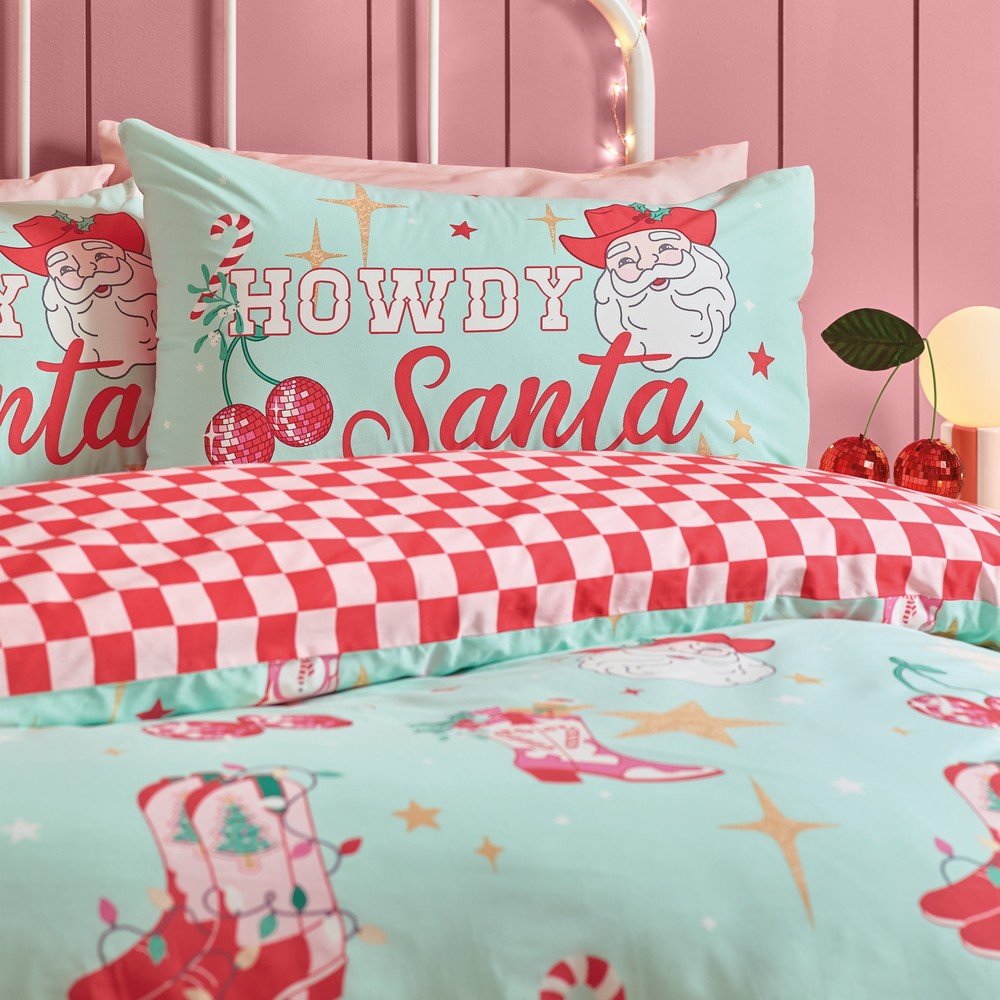 Zöld-rózsaszín ágyneműhuzat Santa's Howdy Christmas – Catherine Lansfield