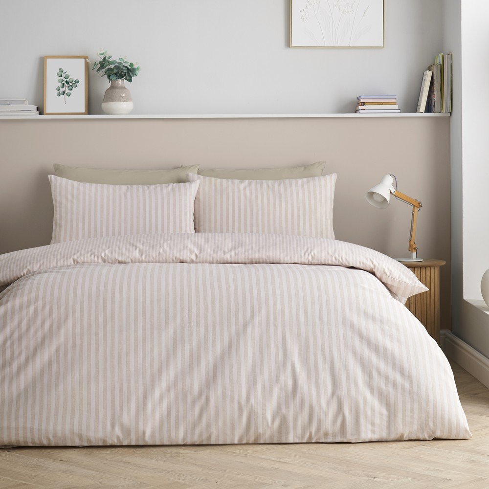 Ágyneműhuzat Epping Textured Stripe – Catherine Lansfield, Bézs